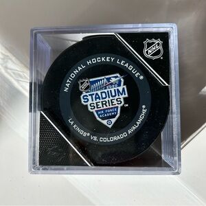 New Colorado Avalanche LA Kings Stadium Series 2020 NHL Official Game Puck